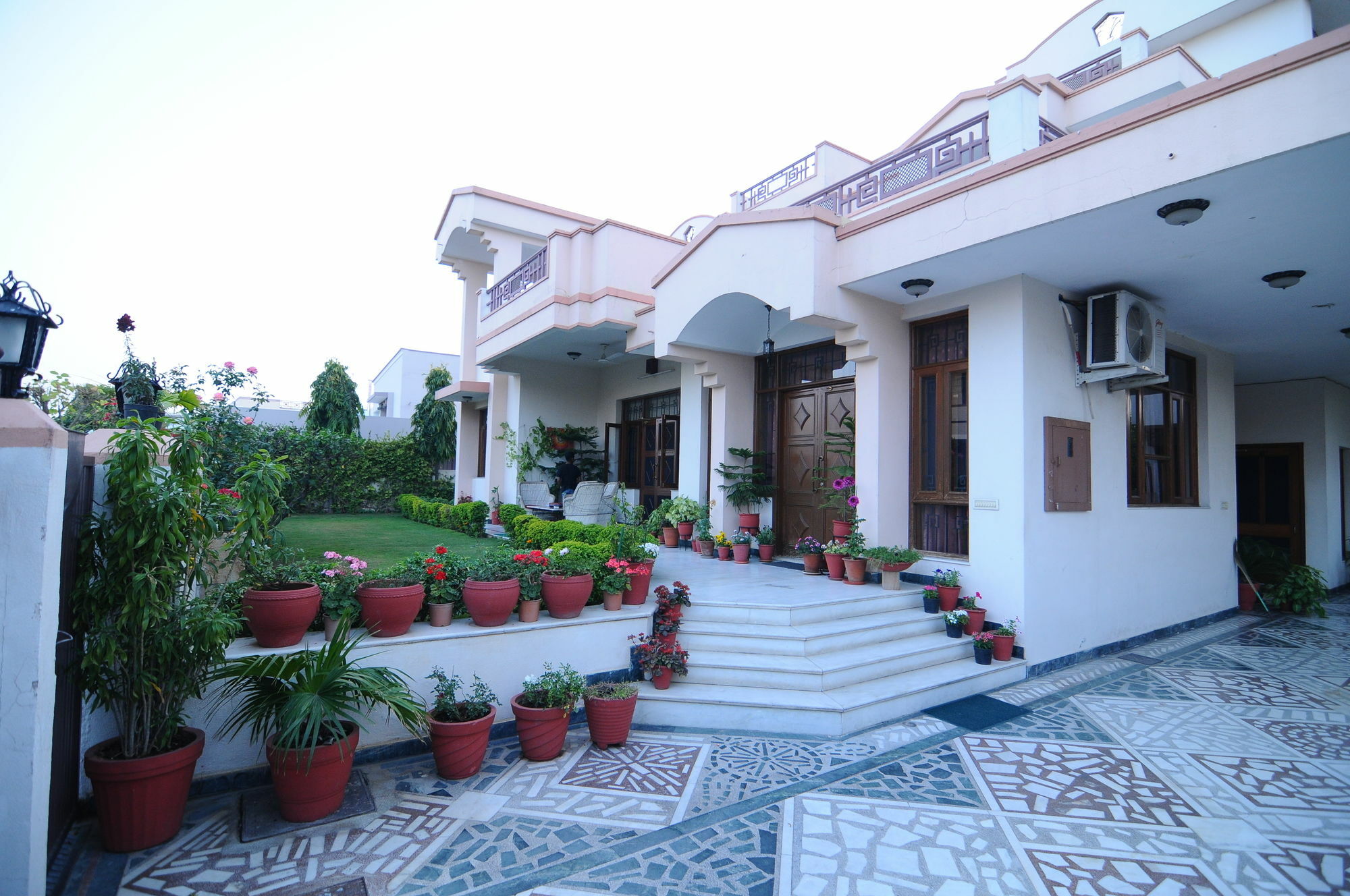 Jaipur Friendly Villa מראה חיצוני תמונה
